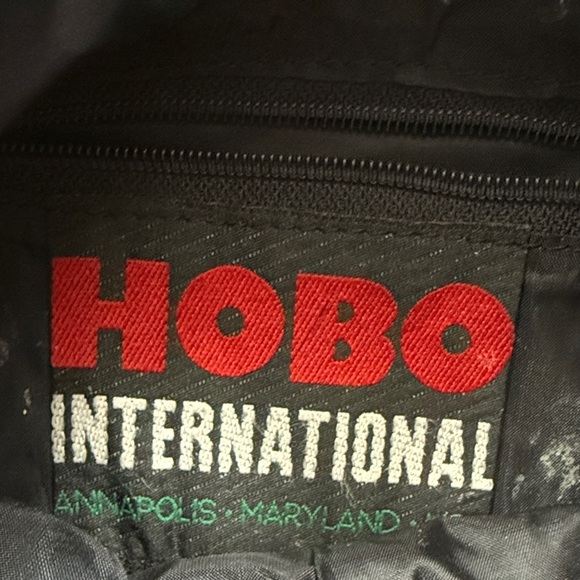 Hobo Black Leather Tote Bag that can be worn as a backpack. - Picture 2 of 4